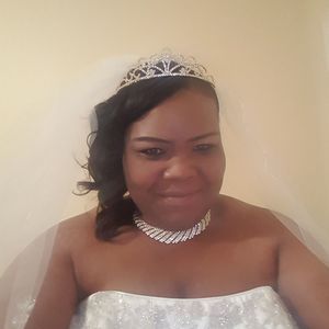 Meet your Posher, Nella